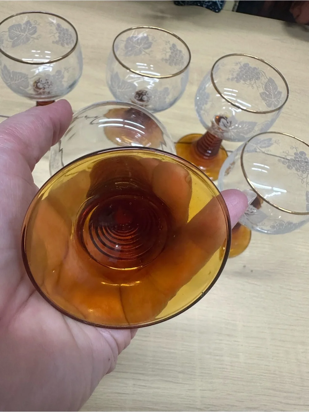 Vintage Luminarc Grapevine Etched Set of 6 1970 Wine Glasses EUC